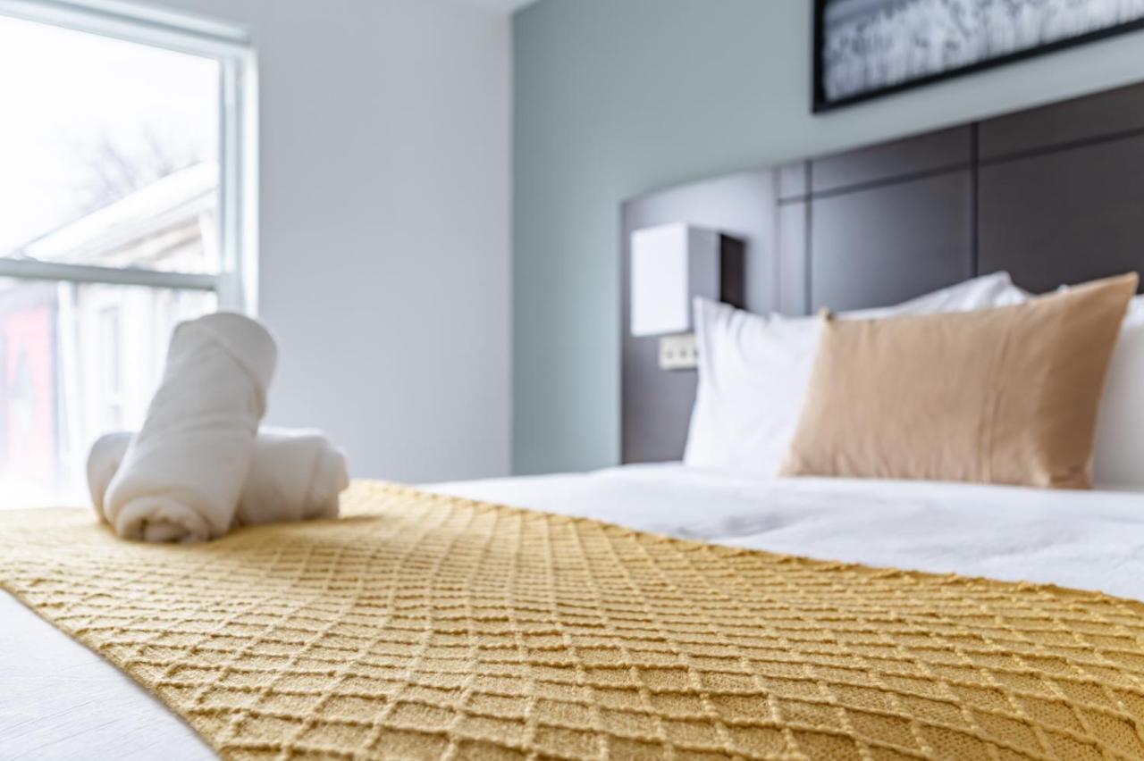 Kensington Place Apartments Toronto Extérieur photo